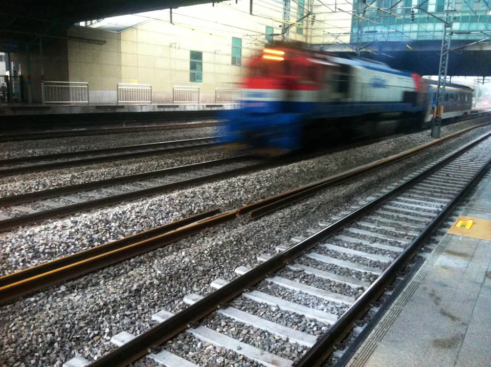 image-photo-got-smartphone-korail-doksan