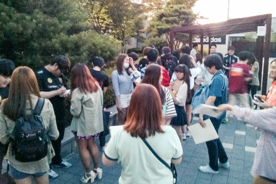 korvia teach english in korea esports fans