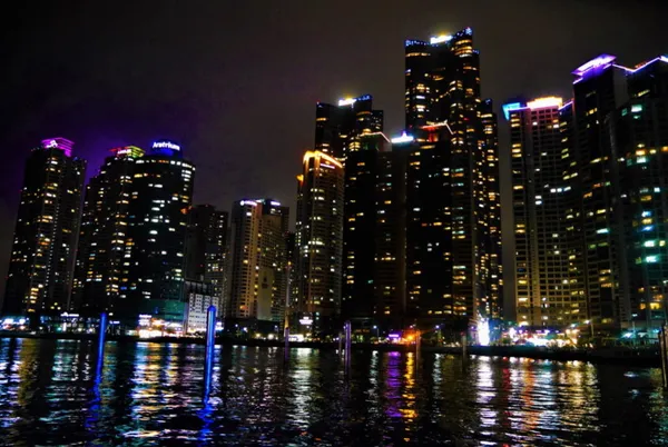 Amy Benham_busan korea bay 101 haeundae beach night skyline ocean